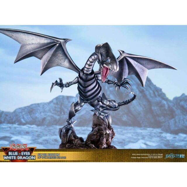 Yugioh Blue Eyes White Dragon (Silver) 14" Statue